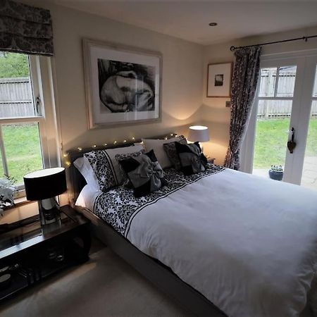 Loch Lomond Unique Selfcontained Bed+Bathroom Alexandria Esterno foto