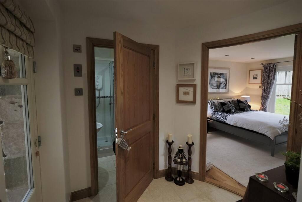 Loch Lomond Unique Selfcontained Bed+Bathroom Alexandria Esterno foto