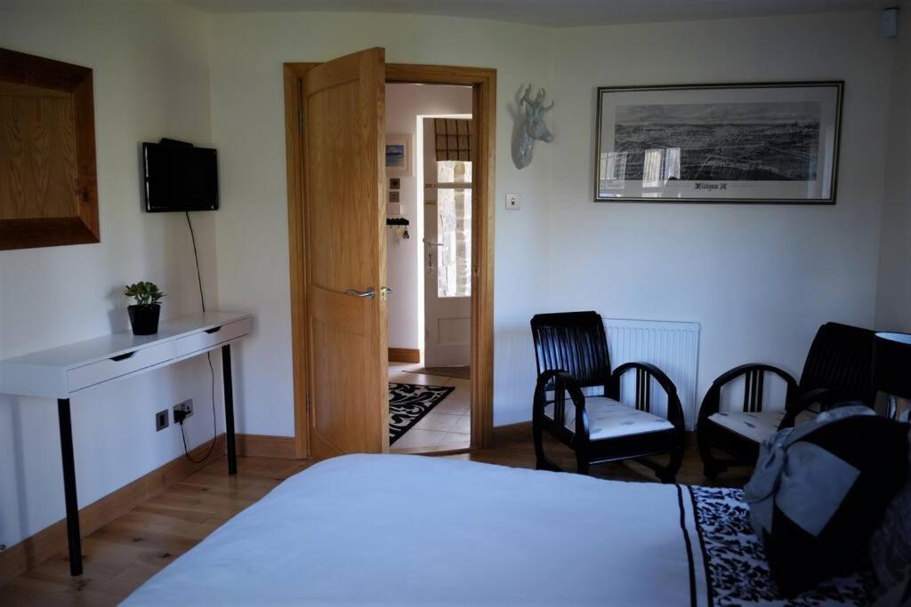 Loch Lomond Unique Selfcontained Bed+Bathroom Alexandria Esterno foto